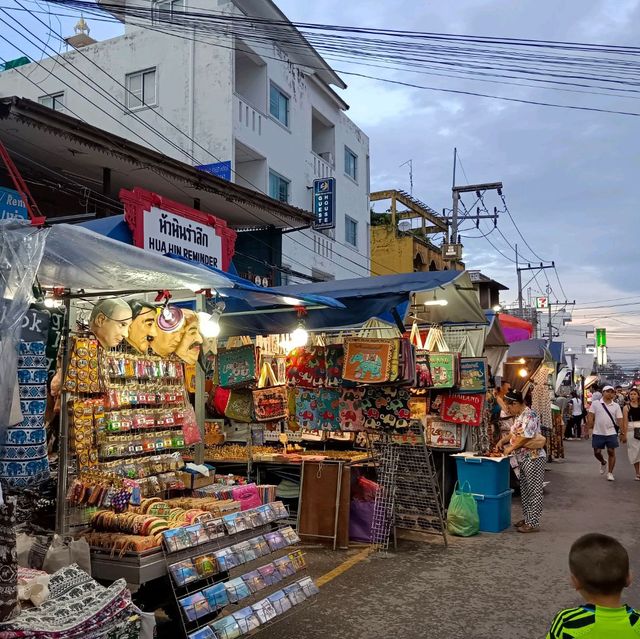 Night Market ตลาดกลางคืนหัวหิน