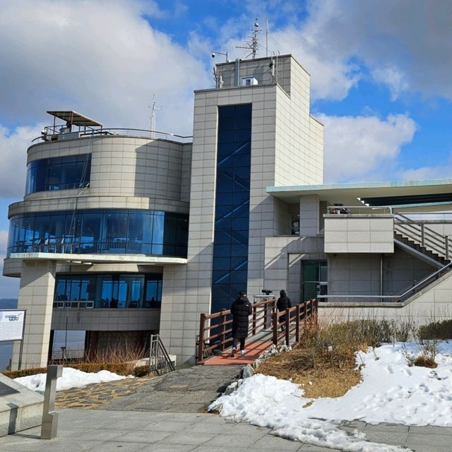 북한을 볼 수 있는 이색데이트
