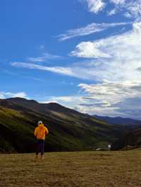 🇨🇳 Grassland below Genie Mountain