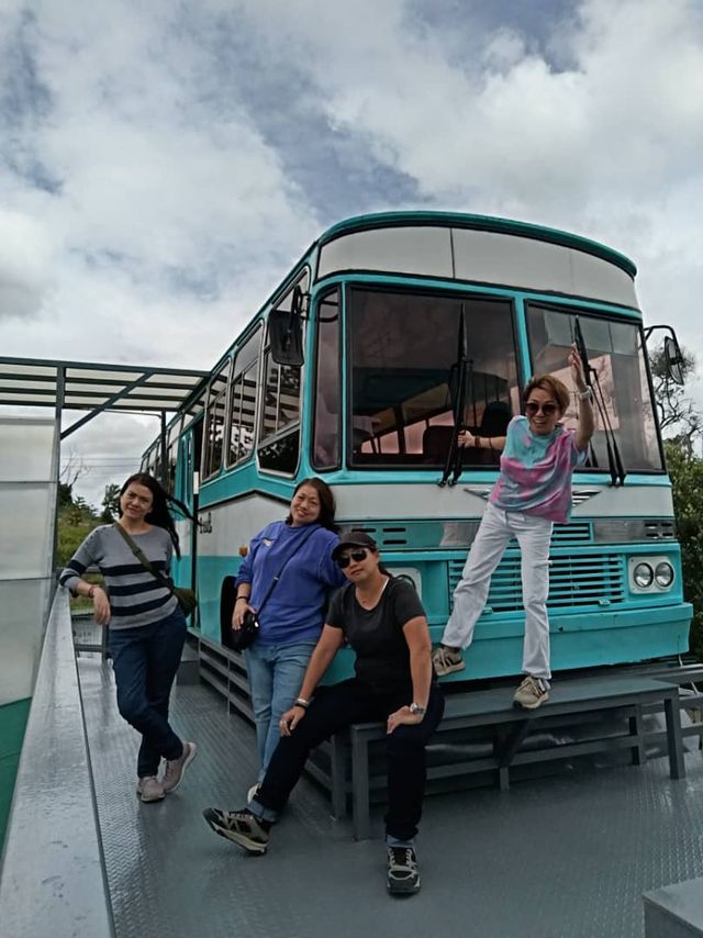 BW Bus, A Bus-Themed Restaurant
