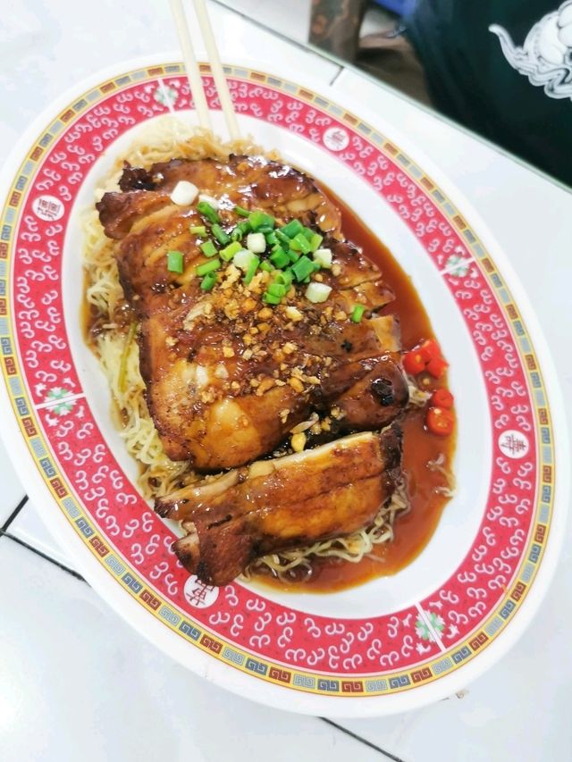 ข้าวมันไก่พุงพลุ้ย หลากเมนูสุดอร่อย มาแบบล้นๆจาน