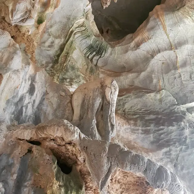 Tham Chang Cave in Vang Vieng