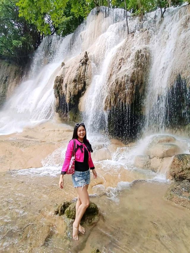 น้ำตกไทรโยคน้อย จ.กาญจนบุรี