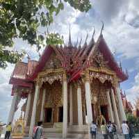 ชมความอลังการพระพุทธรูปองค์ใหญ่ ที่วัดถ้ำเสือ