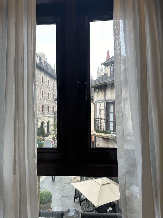รีวิว Mercure Danang French village Bana Hills 4คน