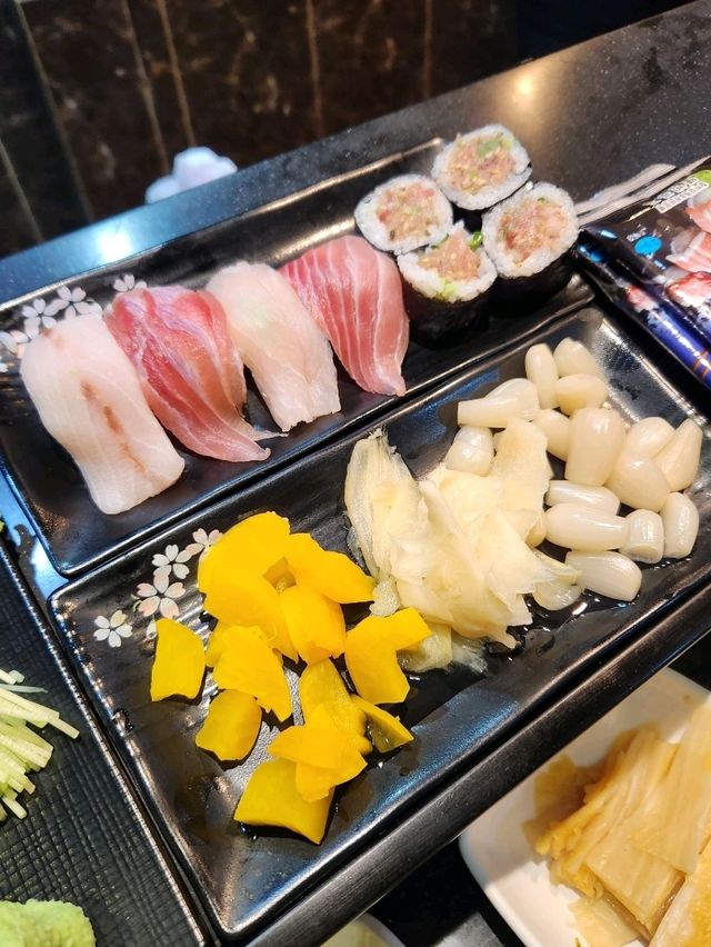 ❣️맛있는 참치로 데이트하기 좋은 군포참치 맛집, "카리브참치"❣️