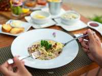 The Dining Room ที่โรงแรม Veranda Collection Samui