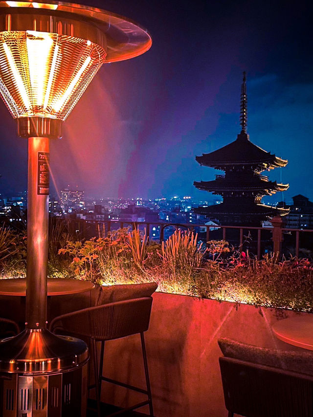 【京都】八坂の塔Viewが自慢✨絶景ルーフトップBar🍸
