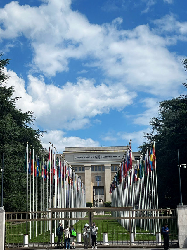 瑞士🇨🇭參觀聯合國重要基地🌐 斷腳椅🪑
