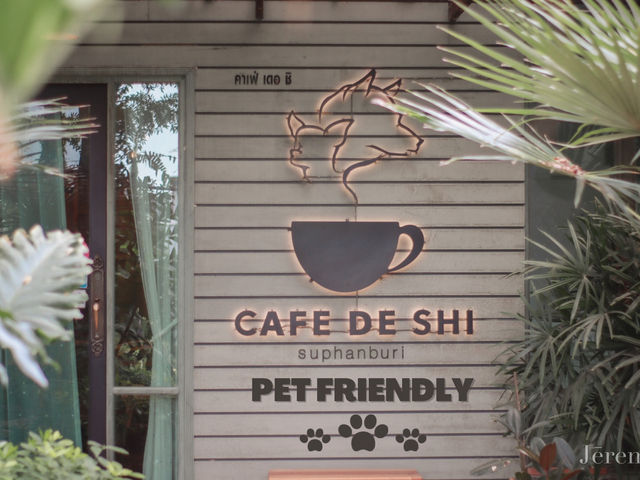 รีวิว Cafe de Chi คาเฟ่สำหรับน้องหมา 🐶 