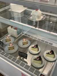 คาเฟ่ย่านซองซู glitter cakery cafe