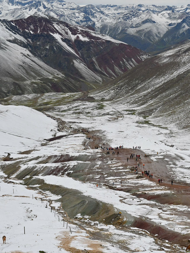 Peru กับความงามที่ซ่อนอยู่ Rainbow Mountain 