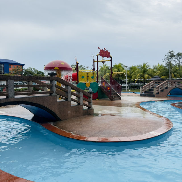 Relax and Splash: A Perfect Stay at The Raia Hotel Kuala Terengganu!