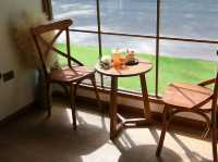 มาเที่ยวคาเฟ่ริมทะเล Aki Bay