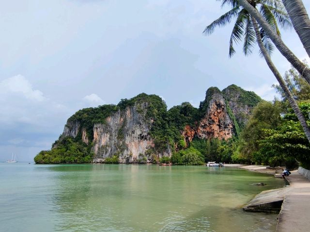 หาดไร่เลย์ ตะวันออก เที่ยวทะเลกระบี่ 