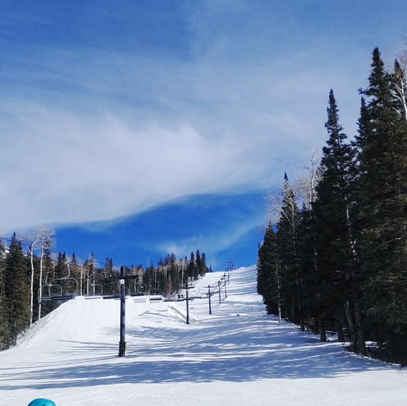 Explore the scenic winter view at Flagstaff Arizona 