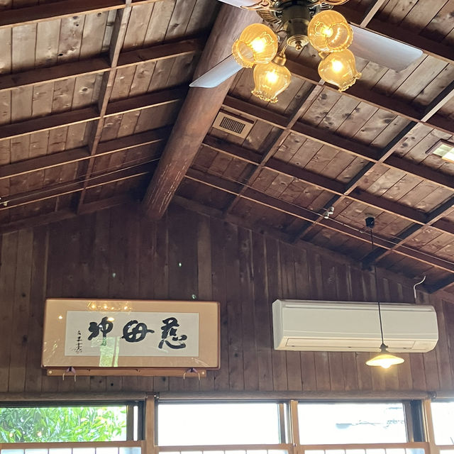 【四国】地元に愛されたうどんの名店「いろりや黒潮本店」