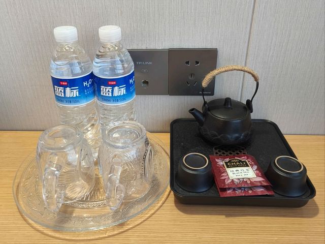在地鐵站出口的高cp值的酒店