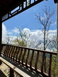🇨🇳 Nature's Masterpiece: Exploring Three Gorges on Land