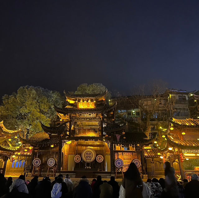 เมืองโบราณฟูหรงเจิ้น (Furong Ancient Town)