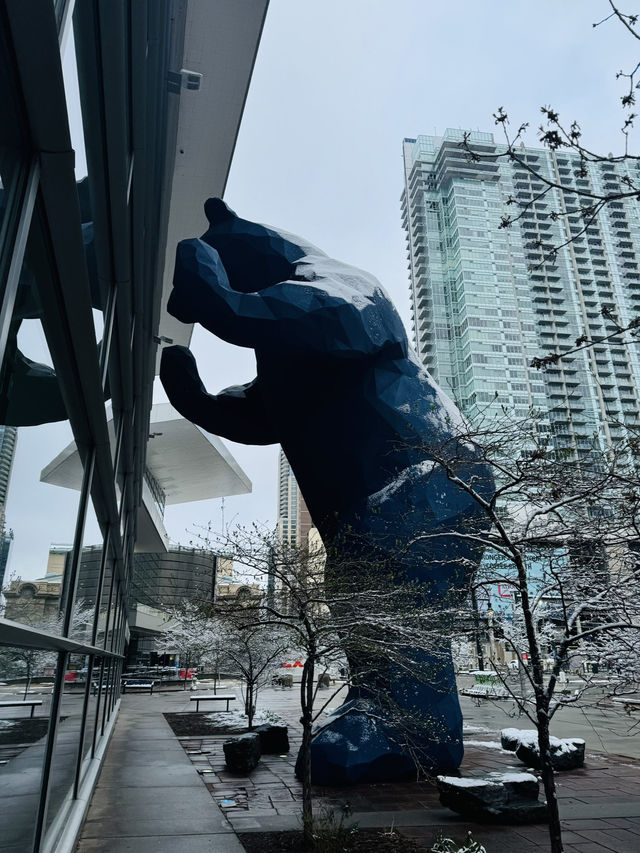 An iconic Blue Bear in Denver!
