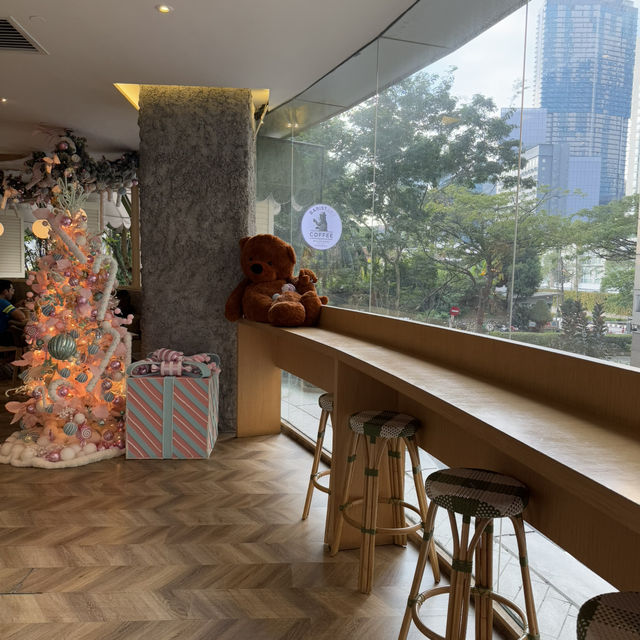 A Café That Feels Like a Hug