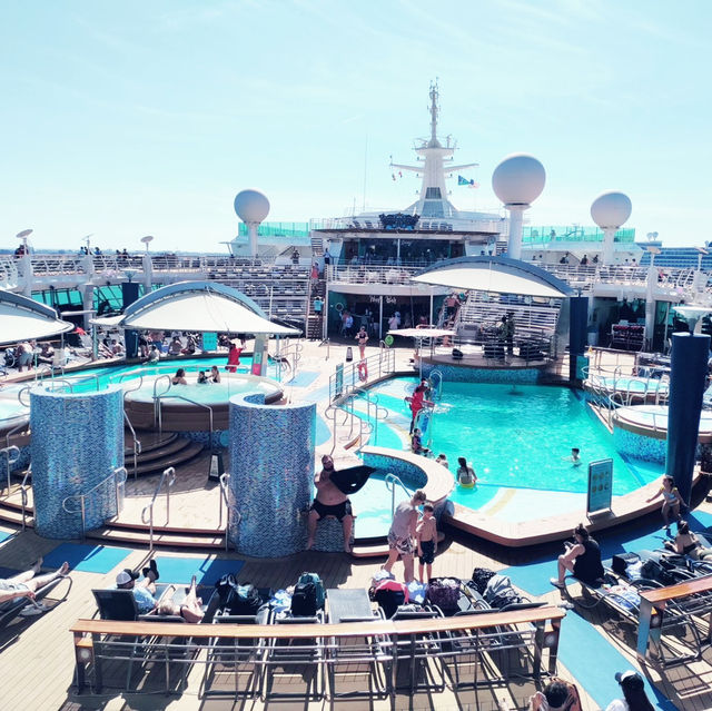 Voyager of the Seas: A Floating Wonderland