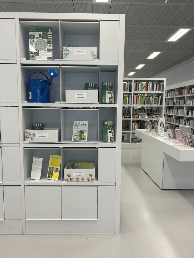 🇩🇪フォトジェニックな立方体の図書館📖
