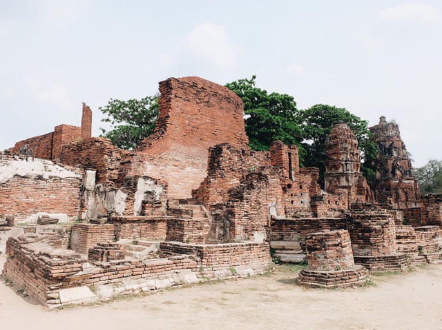 เที่ยวโบราณสถาน วัดมหาธาตุ พระนครศรีอยุธยา