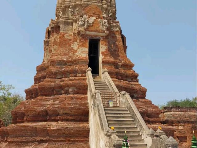 วัดพระศรีรัตนมหาธาตุ สุพรรณบุรี