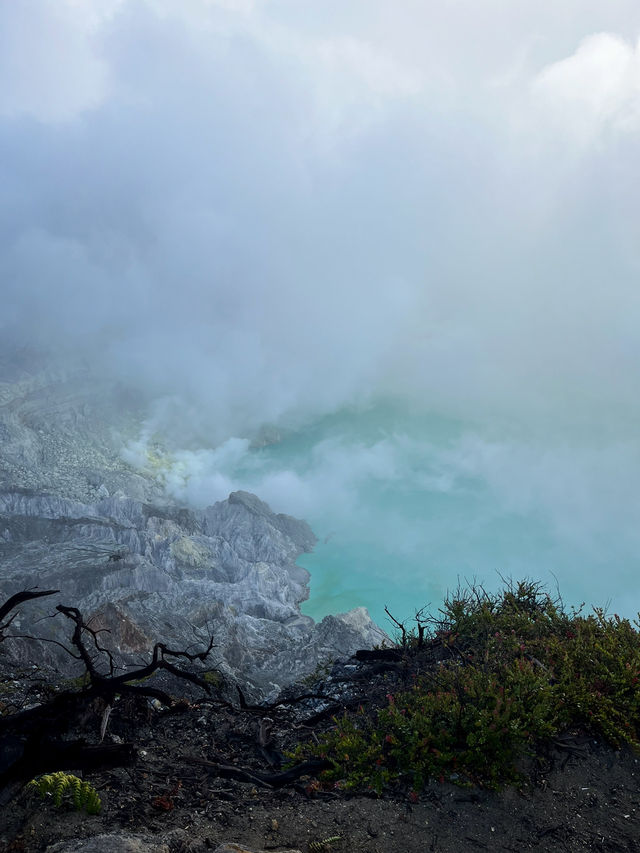 Hiking Kawah Ijen, Surabaya 😍