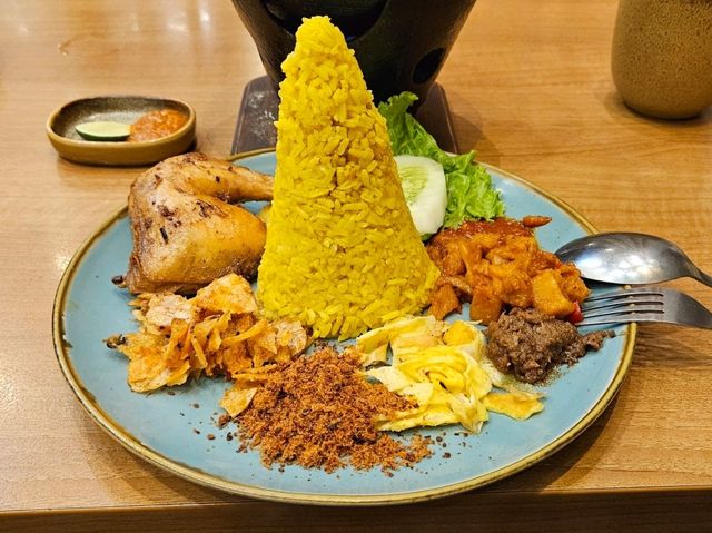 An excellent local Indonesoan Fare at Dapur Solo