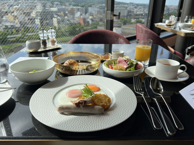 FAUCHON LE GRAND CAFÉ KYOTO: A Stylish Breakfast Experience