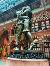 An amazing and interesting St. Pancras Station exploration. 