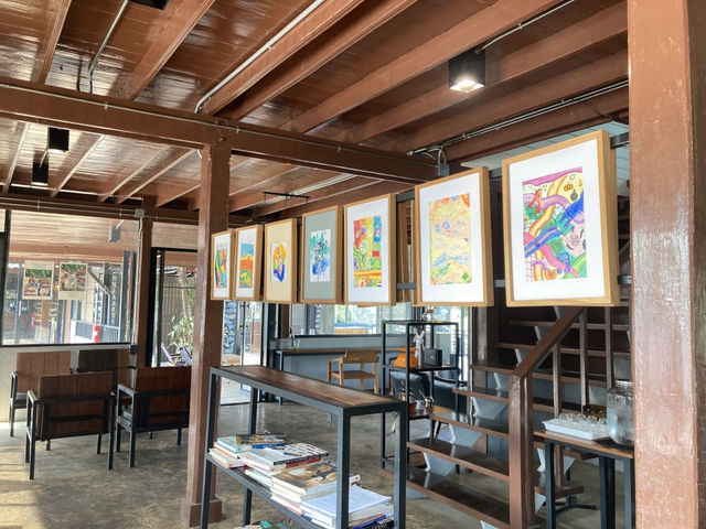 กาแฟมิตรไมตรี ร้านกาแฟบรรยากาศดีริมน้ำยวม 
