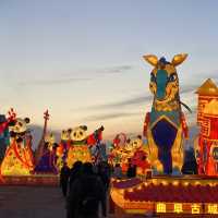 夜遊西安城牆，燈會點亮千年古都