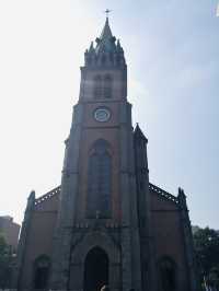 首爾歷史巡禮｜明洞大聖堂×1898廣場｜穿越時空的信仰與浪漫 ⛪🍂