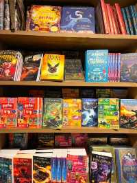 【ポルトガル】世界で最も美しい書店へ📕