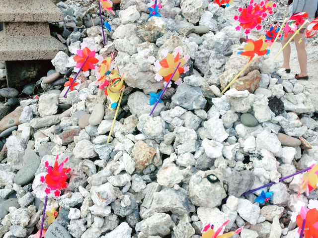 【青森　涼風が通り抜ける霊場・恐山、カルデラ湖の宇曽利湖と下北半島　大間崎　仏ヶ浦での日没】