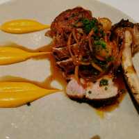 Sky-High Luxury and Flavor: A Sustainable Stay at Marina Bay Sands