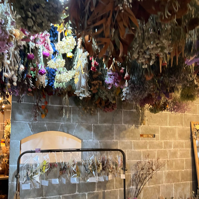 可愛すぎる！パンとドライフラワーのお店💐