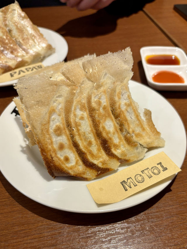 【京都・烏丸】ミシュランシェフが手掛ける餃子専門店「モトイギョーザ」