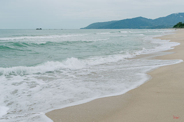 น้ำใส ทะเลสวย หาดขนอม นครศรีธรรมราช 