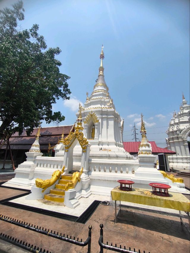 วัดพระธาตุจอมทอง
