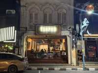 ร้านอาหารสไตล์ฟิวชั่น ใจกลางเมืองภูเก็ต