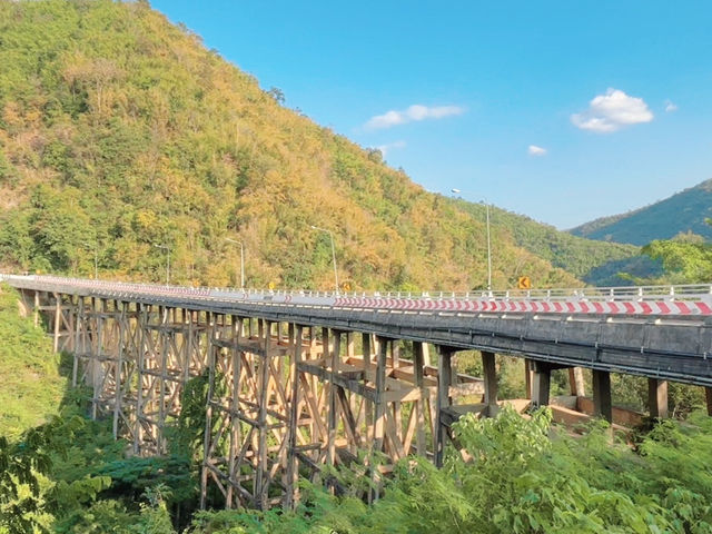 สะพานห้วยตอง สะพานสวยพาดผ่านภูเขาที่เพชรบูรณ์