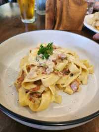 🇦🇺 Experience Relaxed Dining in Aspley, Queensland, Australia