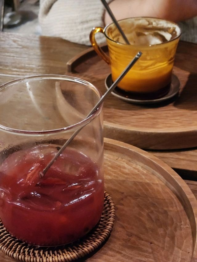 커피맛과 분위기 모두 잡은 남포동 카페 그리다부부