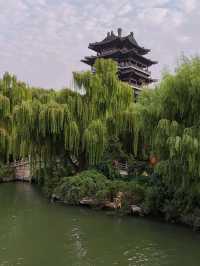大明湖走一圈，超然樓拍點燈
