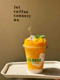 CELESTE Café & Coffee Roaster คาเฟ่สไตล์มินิมอล